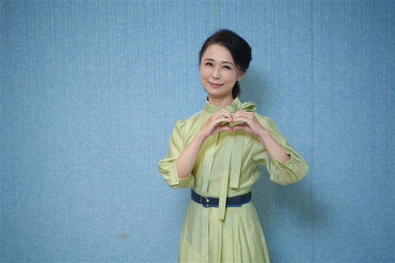 黃婕菲透露自己天生同理心極強,容易入戲太深。(圖/大愛影視提供)