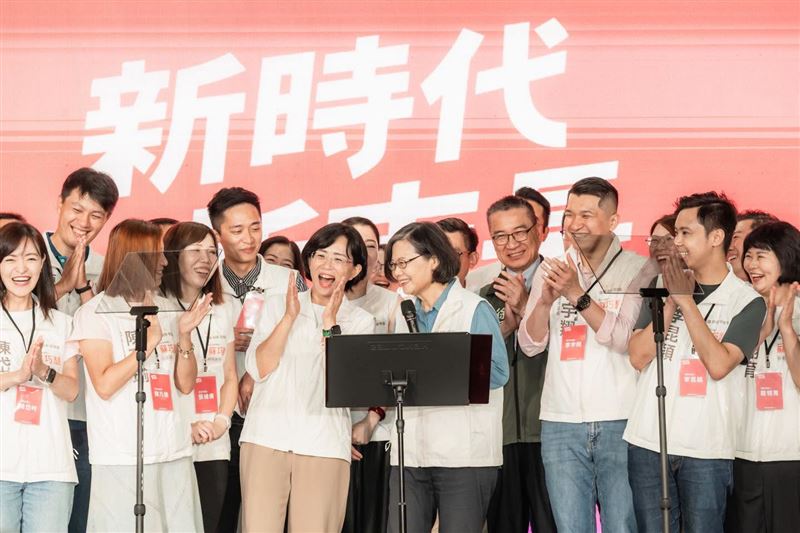 蔡英文力挺蘇巧慧。(圖/翻攝自蔡英文 Tsai Ing-wen臉書)