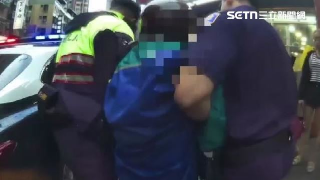 不滿違停遭盤查　翁揚言「衝馬路給車撞」