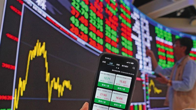 法人8月最愛10檔ETF　主動式包辦6檔