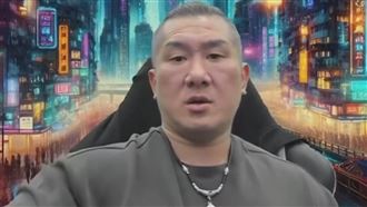 館長直播自爆手中1證件就是中國人身分證