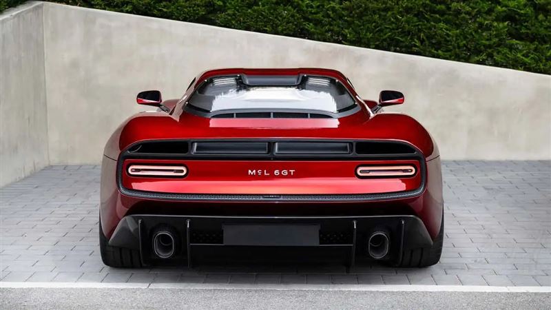 McL 6GT採碳纖維單體殼與碳纖維車身。(圖/翻攝McLaren網站)