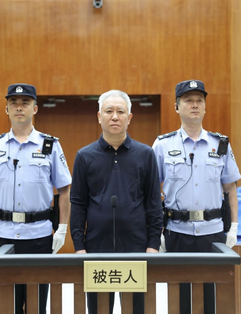 前中國首富、恆大集團創辦人許家印被判處無期徒刑。(圖/翻攝自微博)