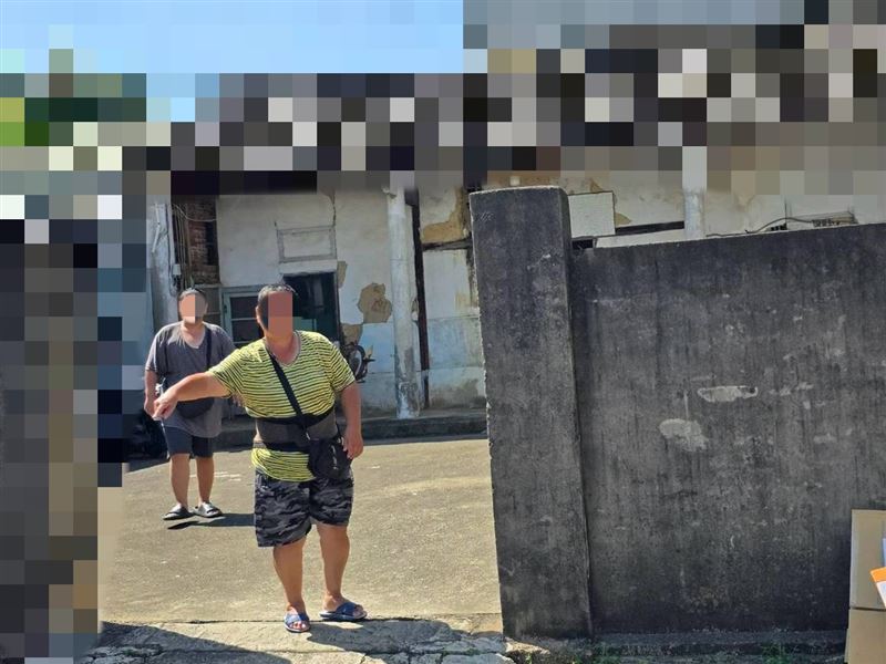 住公墓旁的一家5口!父中風倒下失智,2孝子高中休學救家撐住媽媽。媽淚盼:希望他能認出我是他老婆。(圖/翻攝自《愛的延續》公益協會臉書)