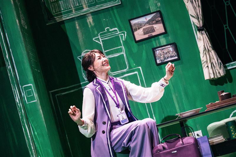 曾珮瑜首度演出舞台劇,《都更男女》喜感十足,大獲好評。(圖/金星文創提供)