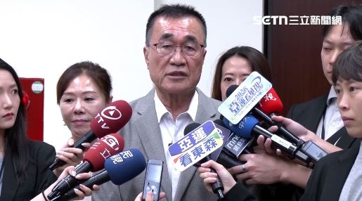 李四川今日誤稱「307公車上高速公路」,讓網友超傻眼(圖/翻攝畫面)