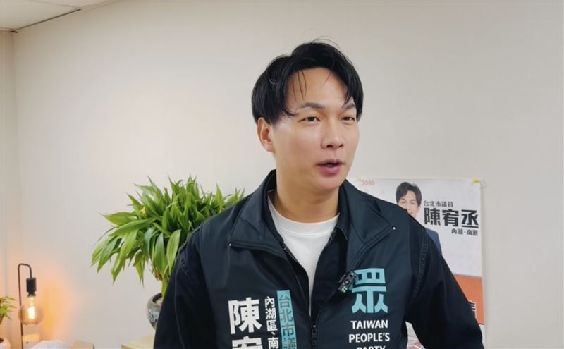 陳宥丞認為,藍白像是燈光跟鏡子的概念。蔣萬安雖然自帶光芒,但民眾黨的角色一直以來都是鏡子,可以照出未來藍白合作的基礎,也可以反射出台北市政可以更好的地方。(圖/陳宥丞辦公室提供)