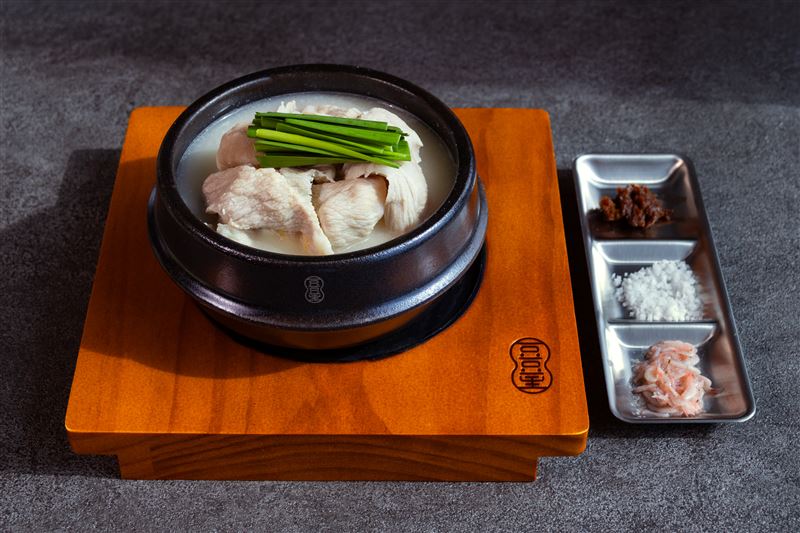 豆豆里大巨蛋店限定料理「松阪豬肉湯飯」。（圖／豆豆里 DODOLI提供）