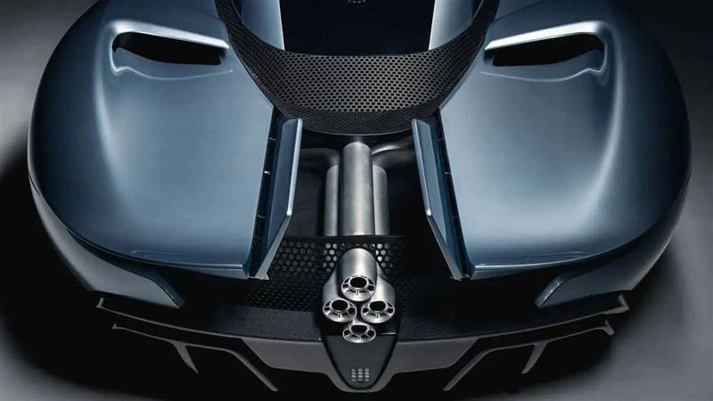 Blackbird搭載全新6.2升自然進氣V8引擎。(圖/翻攝Hennessey網站)