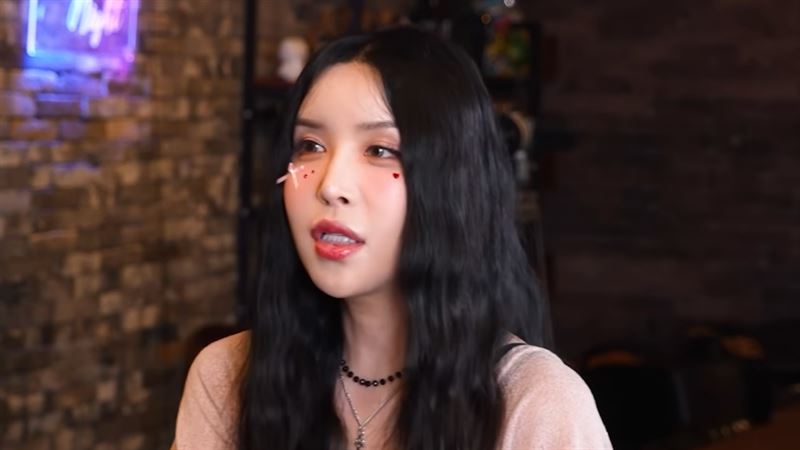 接受變性手術30年 跨性別女星曝健康慘況