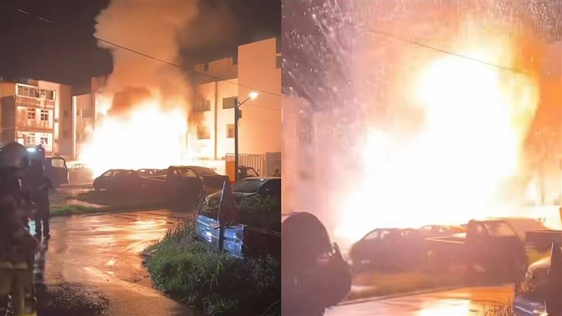 台南市安南區海佃路一處空地凌晨發生火警,撲滅時現場多次發生劇烈爆炸。(圖/翻攝自台南大小事臉書)