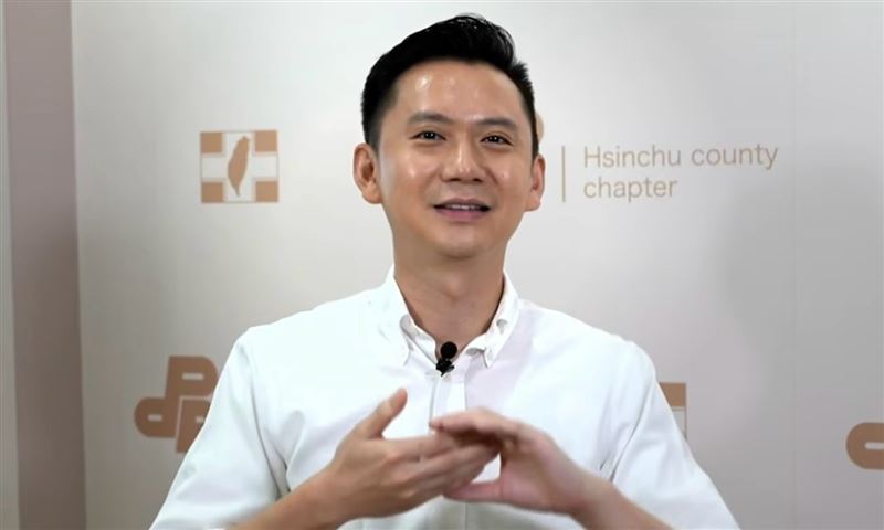 面對對手抹黑攻擊,鄭朝方強調:「一直去毀滅別人,不會成就自己,更不會成就一座城市。」(圖/鄭朝方競辦提供)