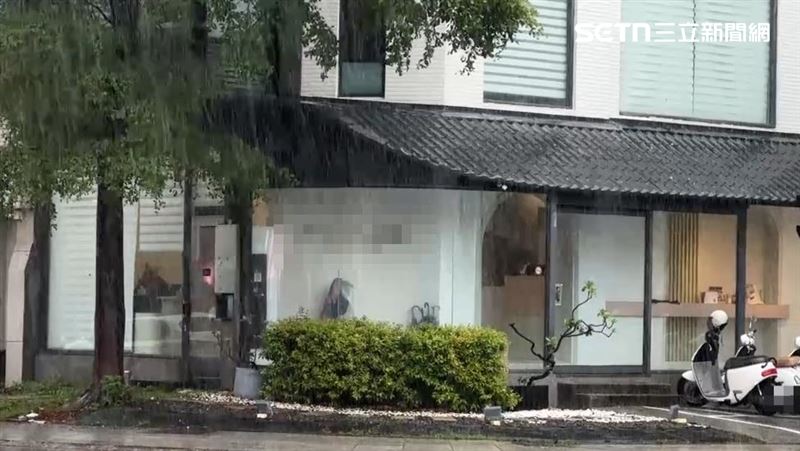 台南安南區因金屬廢棄物發生重大爆炸事故,市府循線追查發現肇事業者的登記地址,竟是一家美髮店。(圖/翻攝畫面)