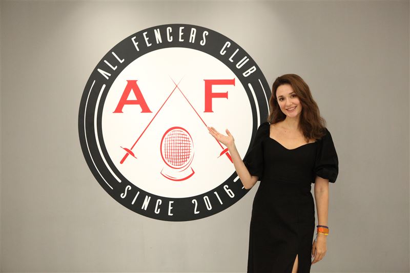 瑞莎表示曾想過讓女兒也學擊劍。(圖/All Fencers Club傲智劍擊俱樂部提供)