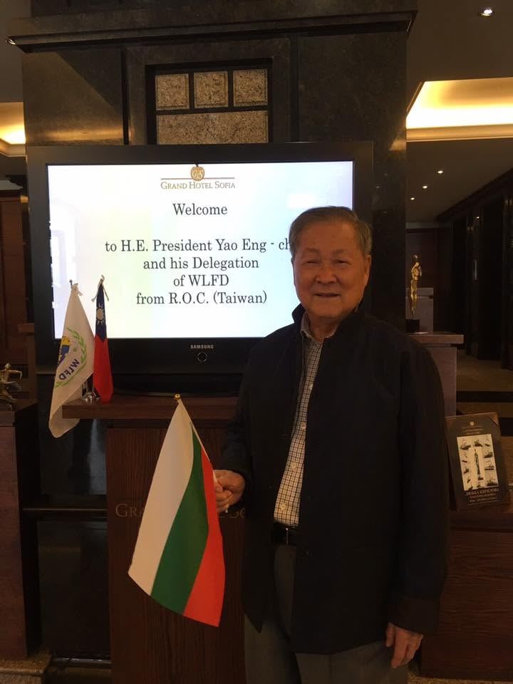 前立法院副院長饒穎奇21日晚間在台東縣卑南鄉初鹿村老家安詳離世，享耆壽 93 歲。（圖／翻攝自饒穎奇臉書）