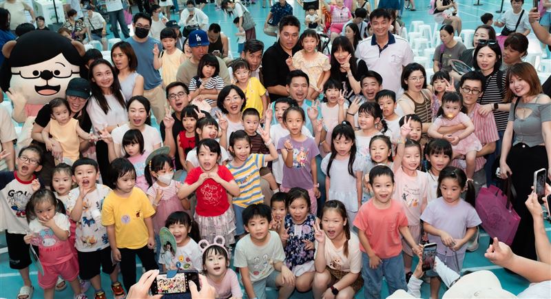 蘇巧慧舉辦「水獺媽媽樂園」活動,陪伴親子度過愉快的暑假(圖/蘇巧慧競辦提供)