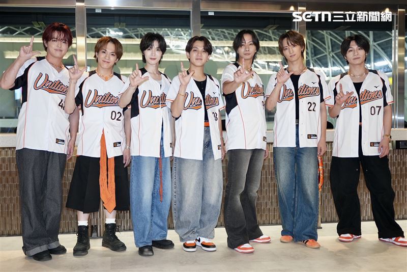 日本男團Travis Japan,吉澤閑也(左起)、松倉海斗、七五三掛龍也、宮近海斗、中村海人、川島如惠留、松田元太(圖/記者田俊彥攝影)