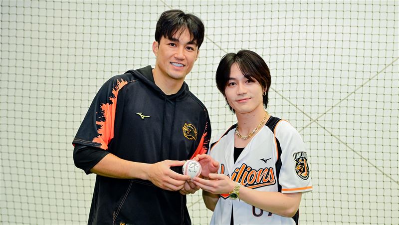 日團大巨蛋開球 他撞臉潘傑楷:本人超帥
