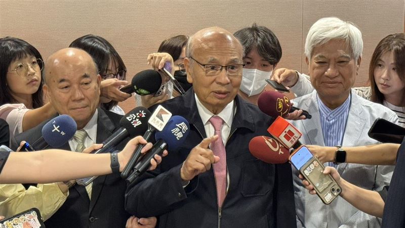 工總理事長潘俊榮建言指出,台灣經濟表現亮眼,但傳統產業與營建土方困境亟需政府關注。他表態支持合理調薪與能源多元化政策,並建議活化土方資源、推動用電大戶自設電廠以確保穩定發展。(圖/記者師瑞德攝影)