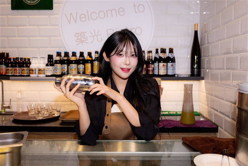 高佳彬Cheer Up活動展現全糖甜美笑容,和粉絲開心同樂。(圖/協奏曲文創提供)