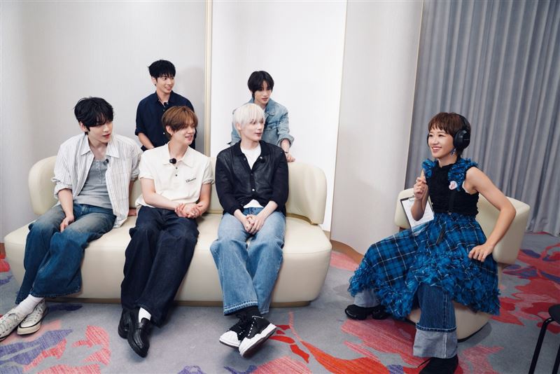 Lulu形容TOMORROW X TOGETHER (TXT) 五位成員擁有「無敵神顏」。（圖／三立提供）