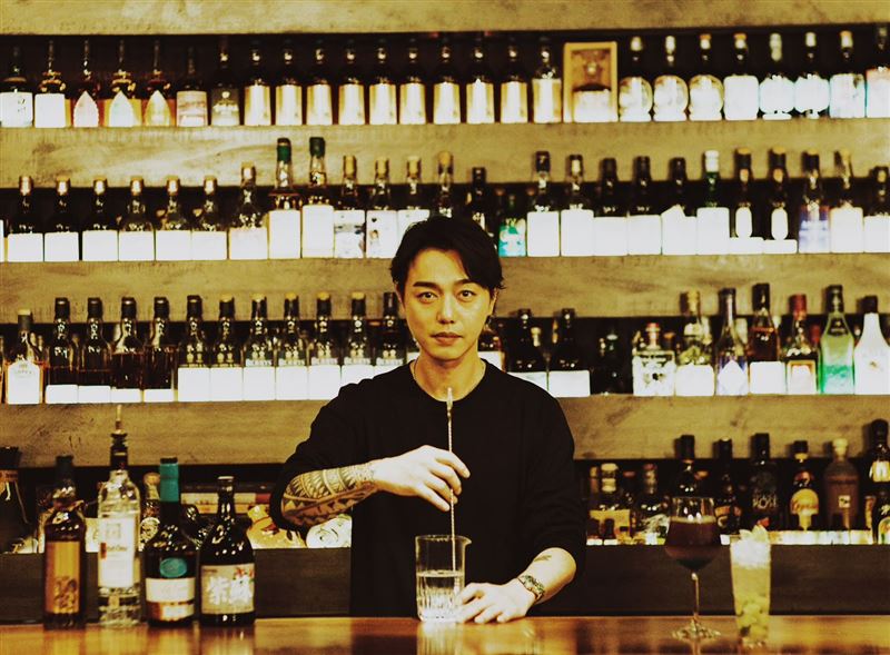 Sam（姚善鏞）與張惠妹穩定交往15年。（圖／XXILAHI 希拉海提供）