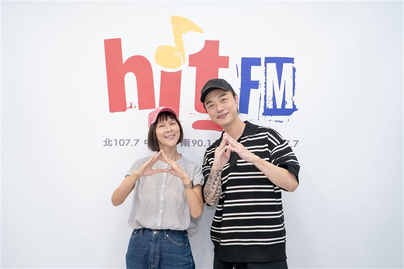 Sam受訪分享「希拉海」成立契機。（圖／Hit Fm聯播網提供）