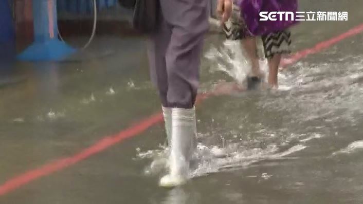 永安住宅全是水 居民嘆:至少十年沒這樣
