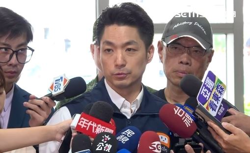台北市長蔣萬安長子獲頒傑出表現市長獎及公費交換計畫名額，遭質疑未落實利益迴避。（圖／翻攝畫面）