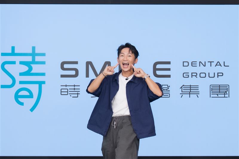 蔡昌憲外型陽光。（圖／業者提供）