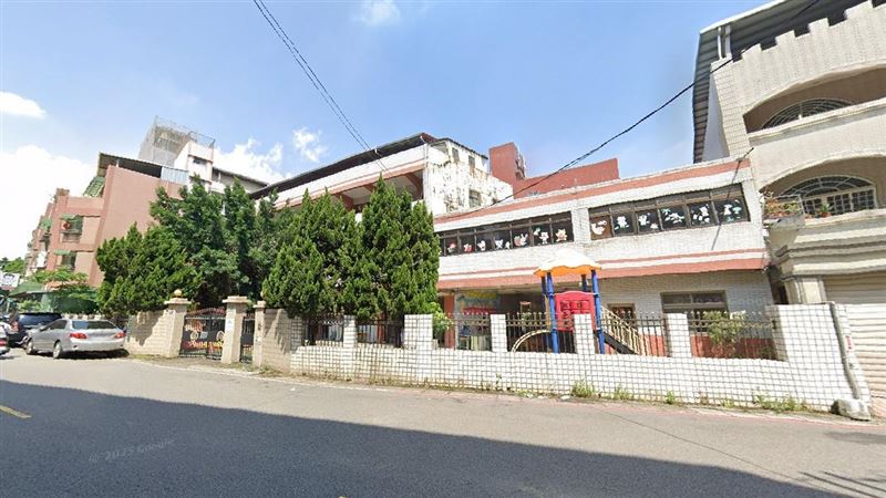 桃園建興幼兒園在地經營47年,2年前熄燈,今年在地營造以2.97億購入。(圖/翻攝Google Maps)