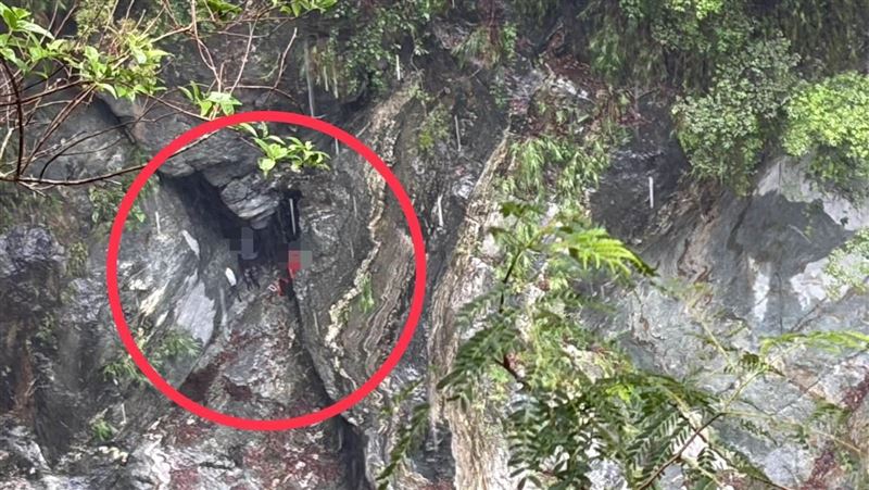 花蓮2遊客為撿石頭入山!遇豪雨慘困山洞