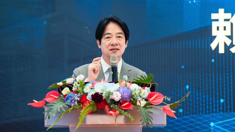 林濁水指出,戴立安民調賴總統民望呈現黃金交叉,終於脫出長達16個月困局,回到50%以上。(圖/總統府提供)