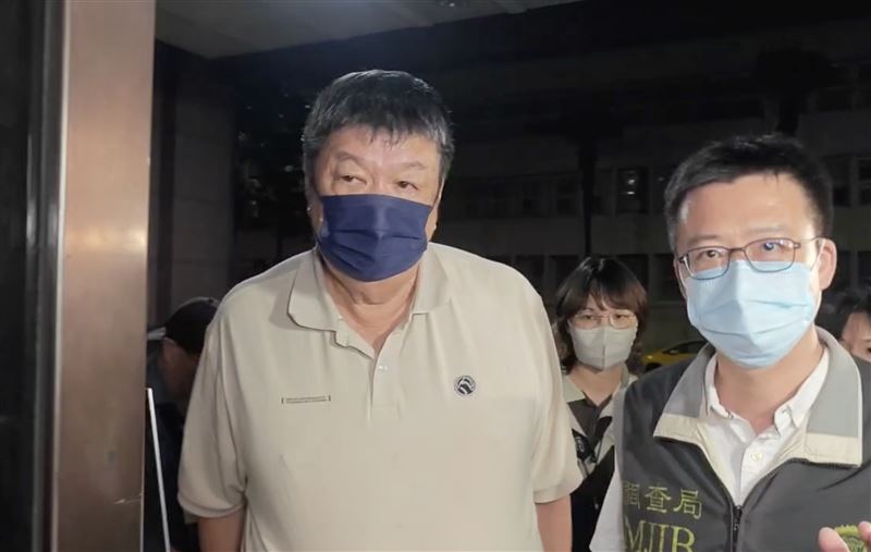 陳雪生被以200萬元交保,限制出境、出海。(圖/翻攝畫面)