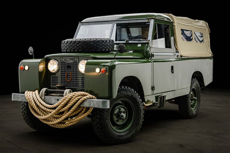 丹尼爾克雷格珍藏的1959年Land Rover 109 Series II。(圖/翻攝Bring a Trailer網站)