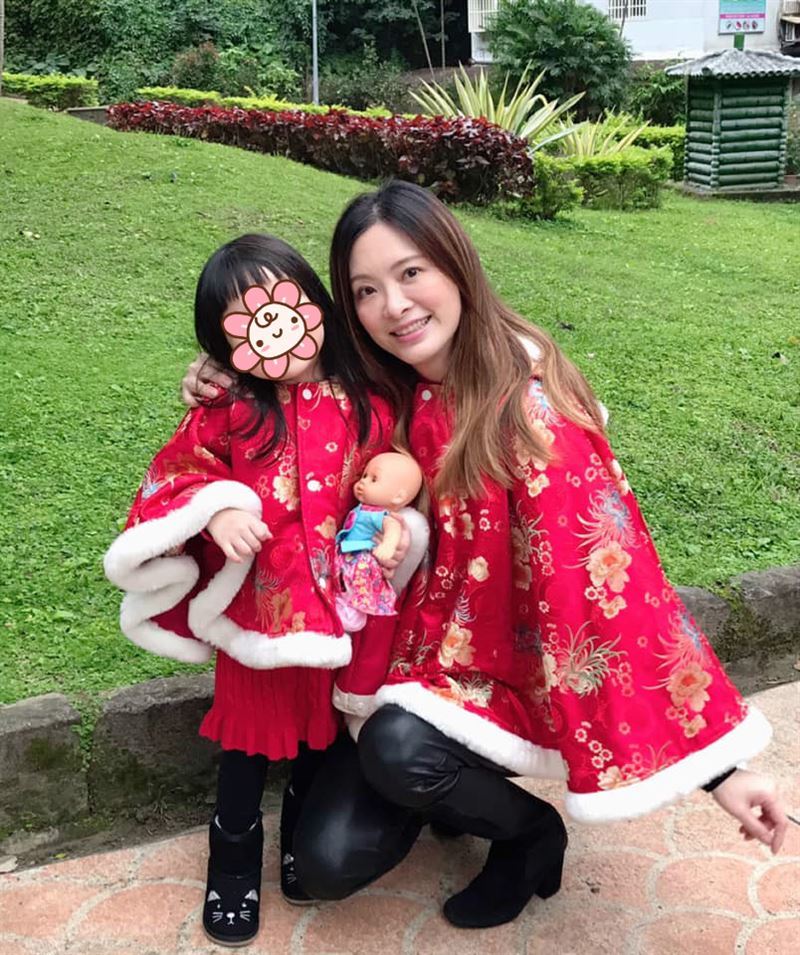 劉真離世後,辛龍幾乎把人生重心全放在女兒身上。(圖/翻攝自劉真臉書)