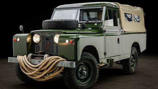 丹尼爾克雷格珍藏的1959年Land Rover 109 Series II。（圖／翻攝Bring a Trailer網站）