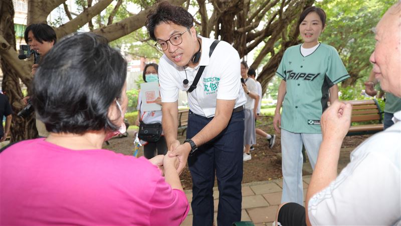 名醫:北市要選問A答B,還是選專業人士?