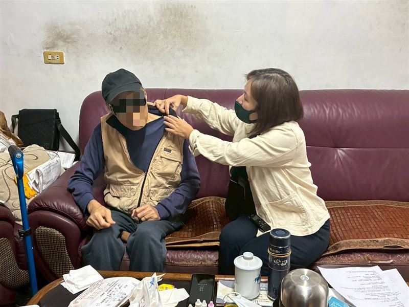 曾怕成「一屋兩命」!桃園阿銘伯猝逝,智障兒不知爸爸已死,不知情下伴屍至少一小時。圖為阿銘伯。(圖/翻攝自《愛的延續公益協會》臉書)