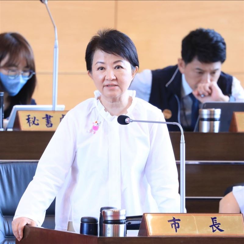 周永鴻說,盧秀燕如果真心想幫弱勢,直接叫國民黨立委江啟臣與國民黨團趕快處理解凍就好了。(圖/翻攝自盧秀燕臉書)