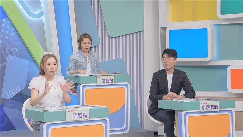 許聖梅（左）談及趙建銘。（圖／和展影視提供）