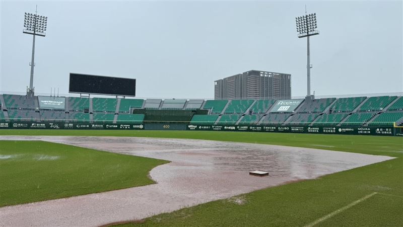 南部數天豪雨成災! 25日龍獅戰確定延期