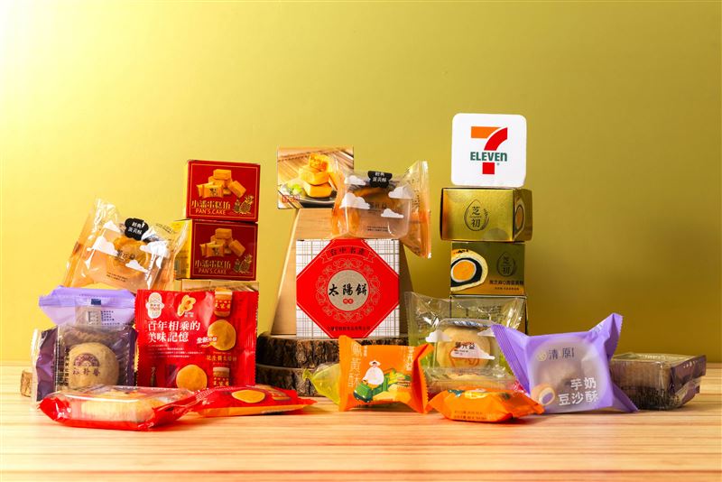 全民最愛蛋黃酥!7-ELEVEN「單入小月餅」兩個月熱銷百萬顆。(圖/品牌業者提供)