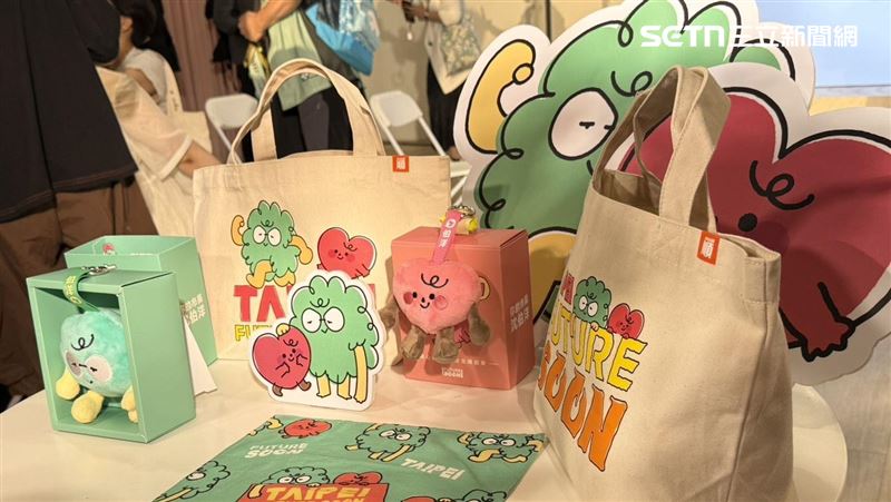吳思瑤曝：沈伯洋限量競選小物20分鐘完售