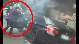 開槍畫面曝光！台中警轟16槍抓毒販