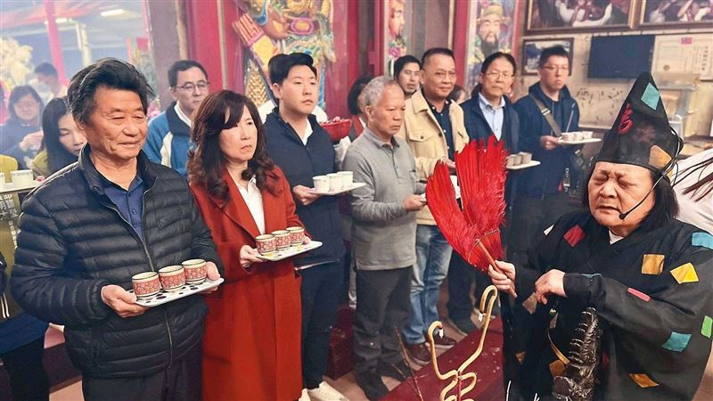 小學沒畢業阿伯是首富！川湖起家厝長這樣