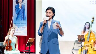 跑廟會獨扛家計　朱海君合體NONO低調用餐