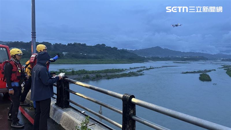 台中東勢大橋墜橋意外！男跨坐橋墩後失蹤