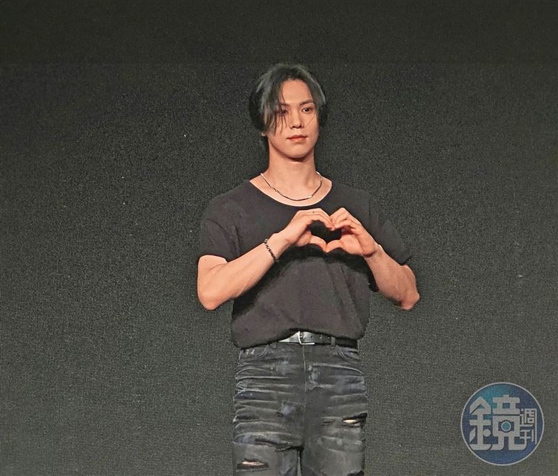 前ASTRO成員ROCKY兩天一夜粉絲營,單人房最高要價2萬8,800元。(圖/鏡週刊)