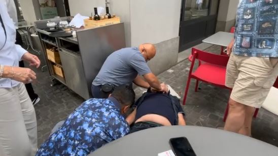 獨／老外突倒下 台人瑞士神救援 獲警狂讚